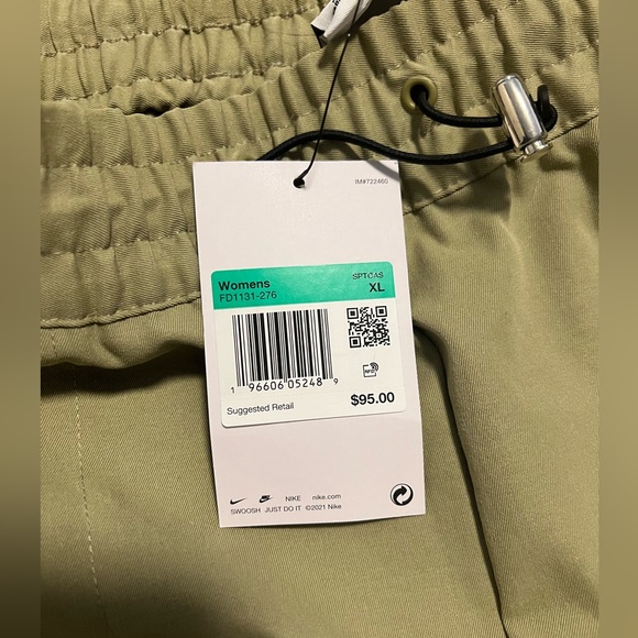 Nike Sportswear Swoosh Size XL Woven Pants Joggers Tan New - Picture 4 of 5